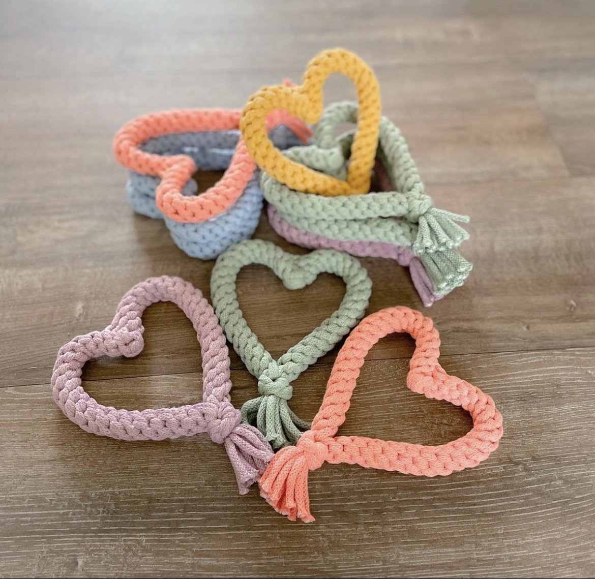 The Heart Tug - The Cambridge Dog Co.